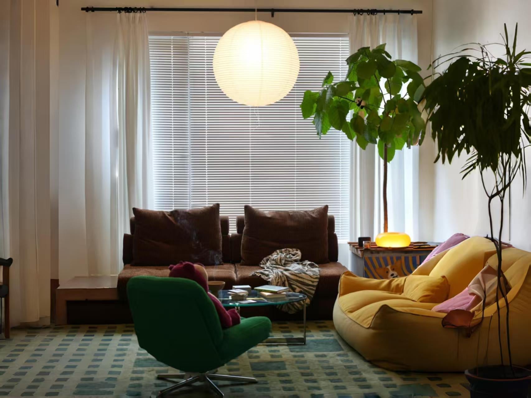 Blending Light, Color, and Texture: A Modern Retro Home Aesthetic