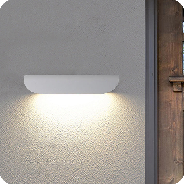 Outdoor Wall Light