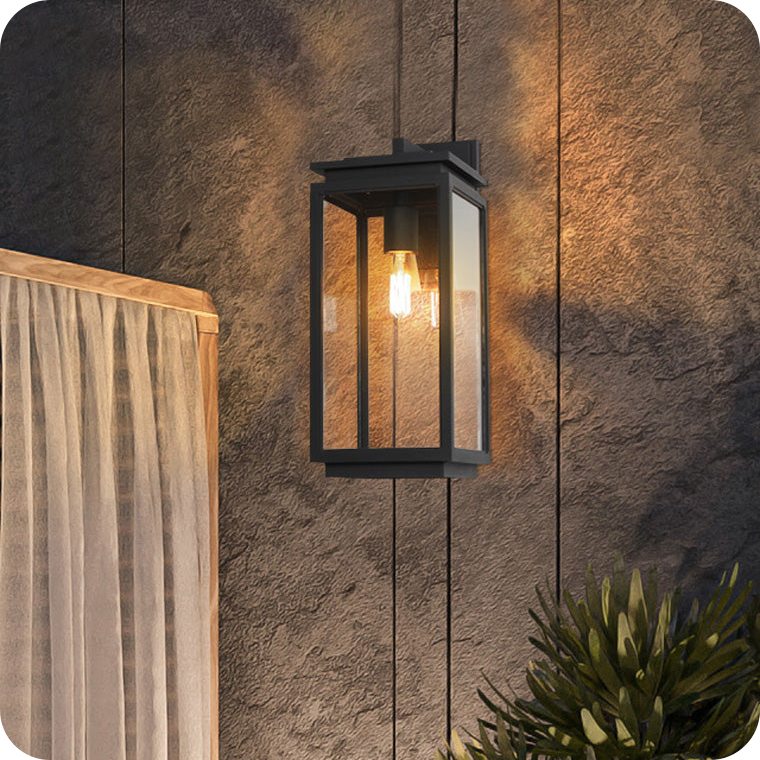 Outdoor Wall Lantern