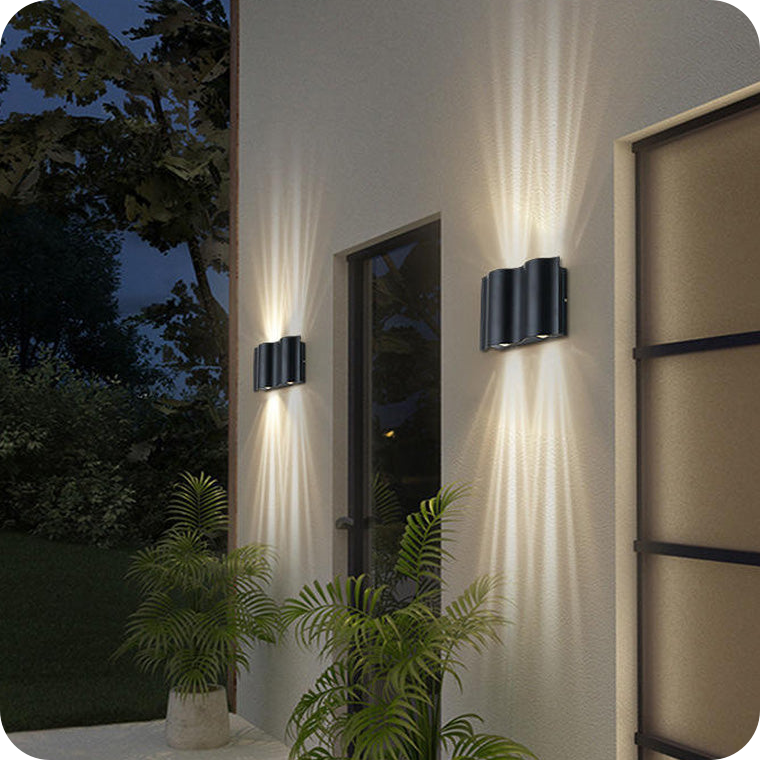 Outdoor Wall Light