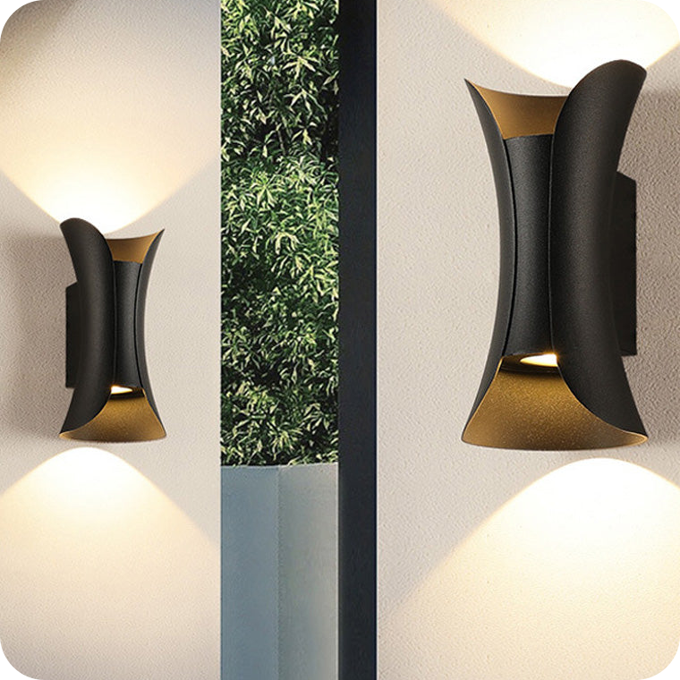 Outdoor Wall Light