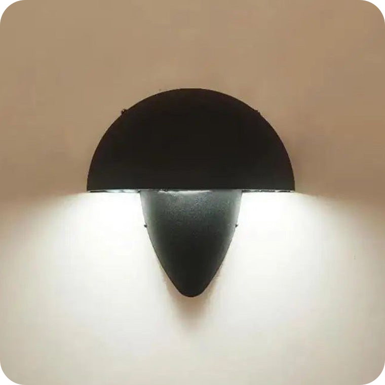 Outdoor Wall Light