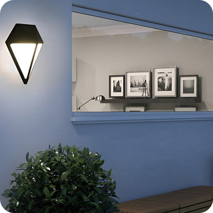 Outdoor Wall Light