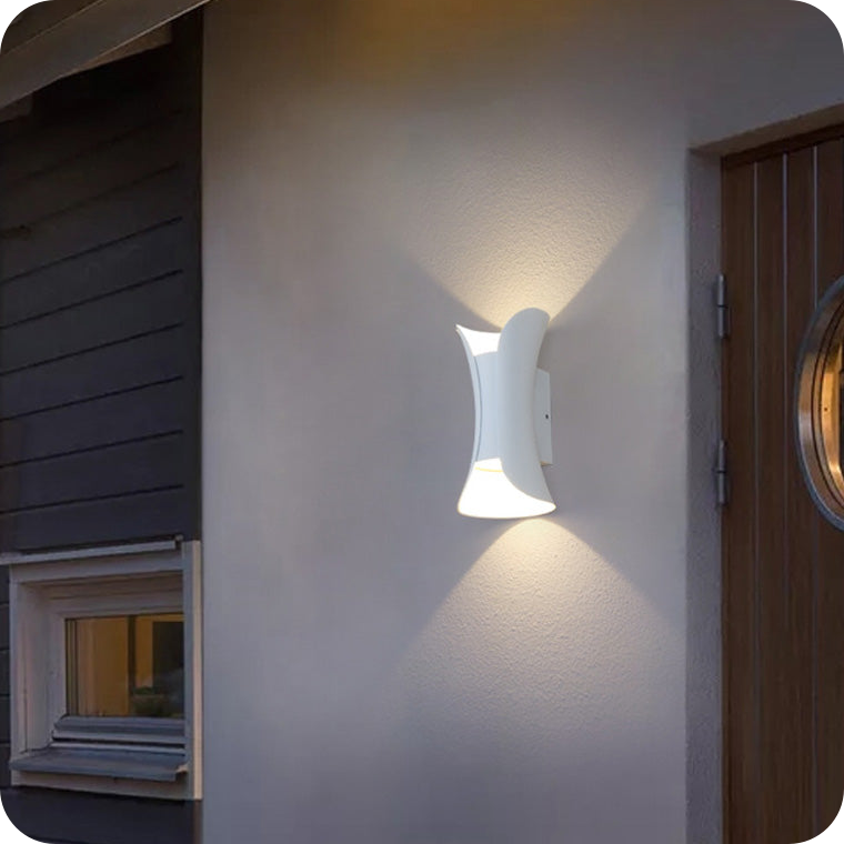 Outdoor Wall Light