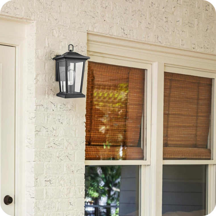 Transitional Outdoor Wall Lantern