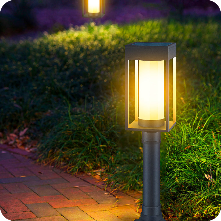 Outdoor waterproof garden lamp, villa wired, high-end yard grass lamp.