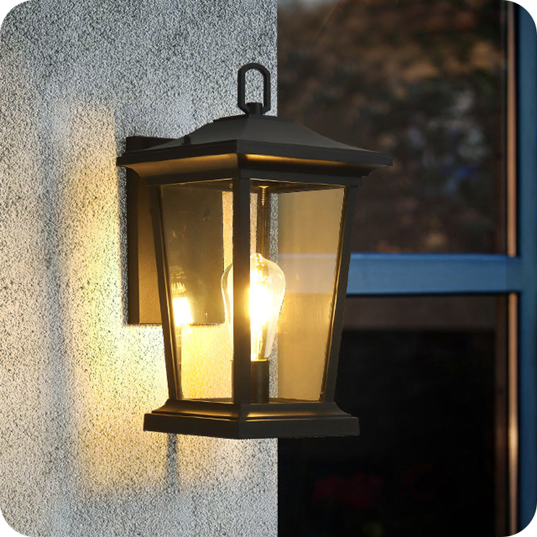 Transitional Outdoor Wall Lantern