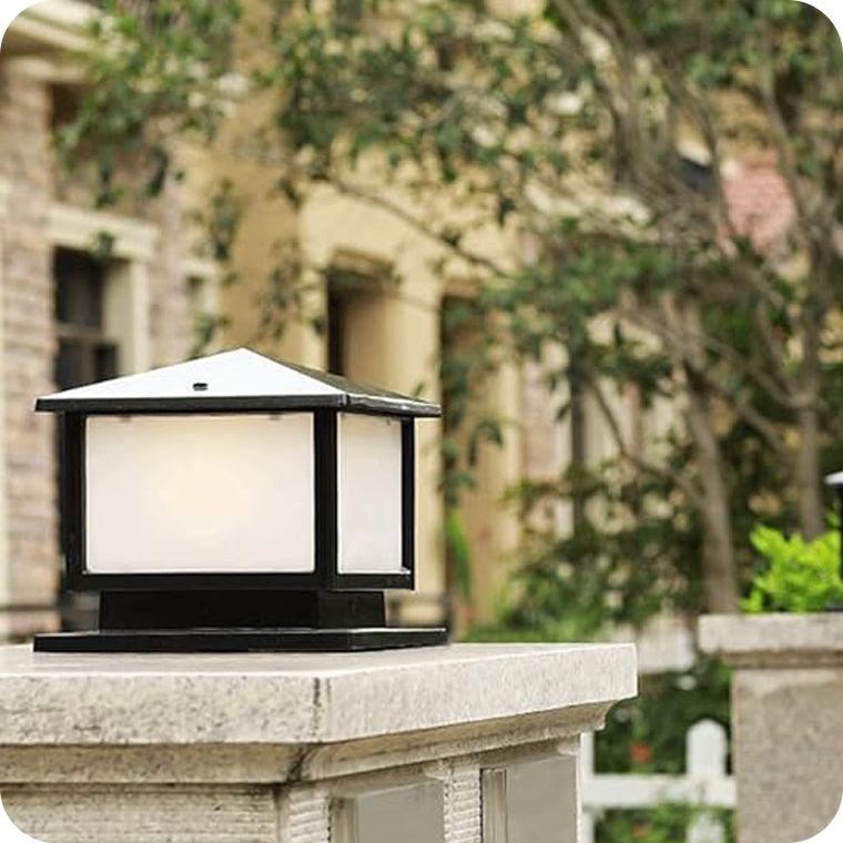 Outdoor Pillar Light