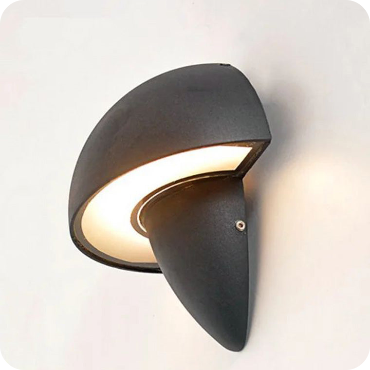 Outdoor Wall Light