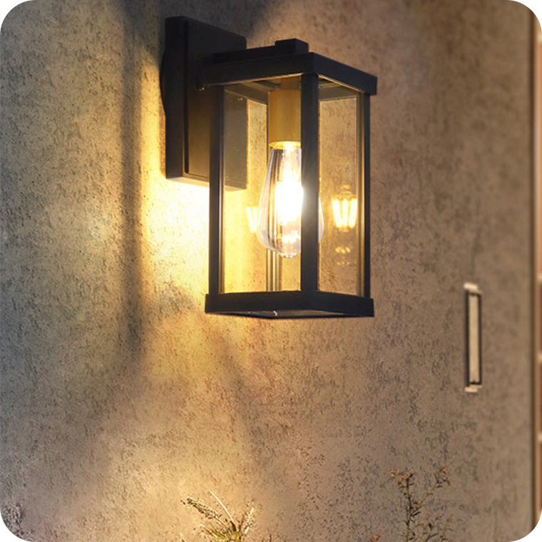 Outdoor Wall Lantern