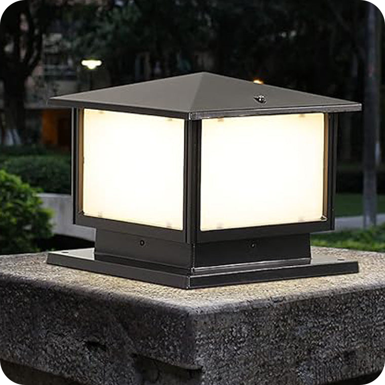 Outdoor Pillar Light