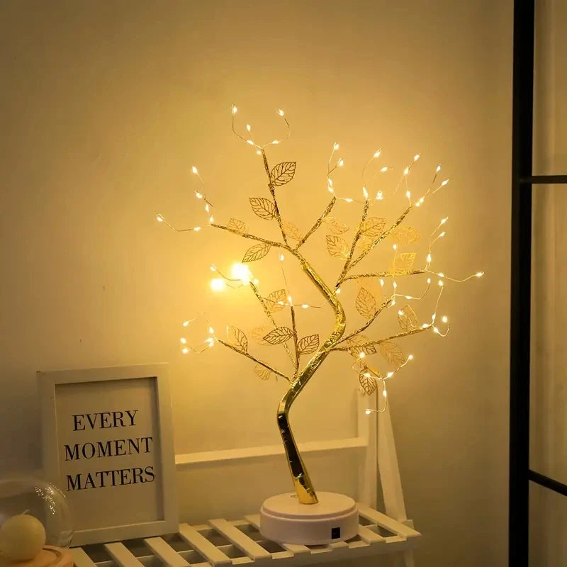 Lámpara LED de árbol con destellos navideños encantados