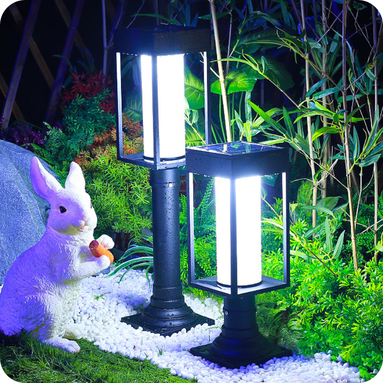 Outdoor waterproof garden lamp, villa wired, high-end yard grass lamp.