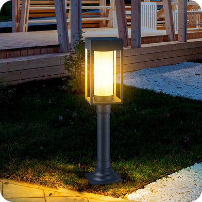 Outdoor waterproof garden lamp, villa wired, high-end yard grass lamp.