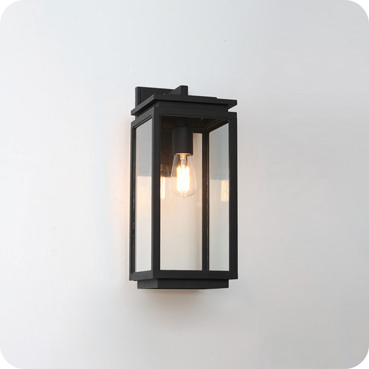 Outdoor Wall Lantern