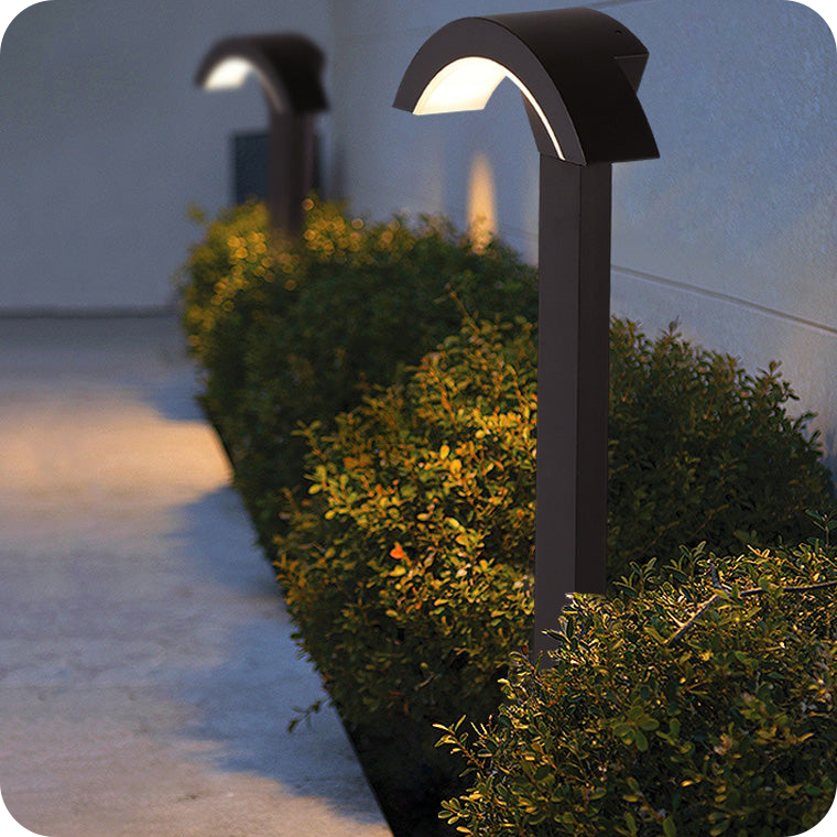 Modern Pathway Light