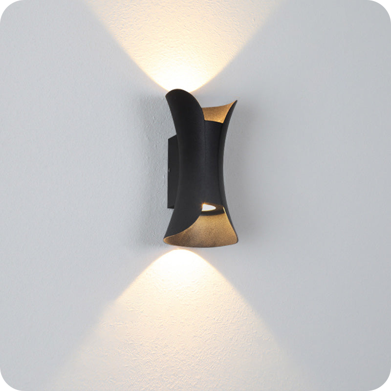 Outdoor Wall Light