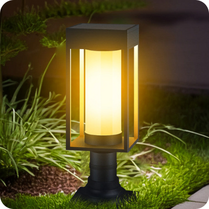 Outdoor waterproof garden lamp, villa wired, high-end yard grass lamp.