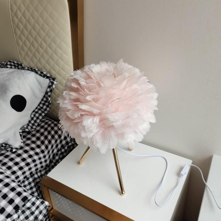 Feather Tripod Table Lamp