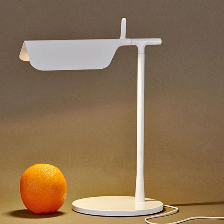 Lampe de bureau élégante à petit bras réglable