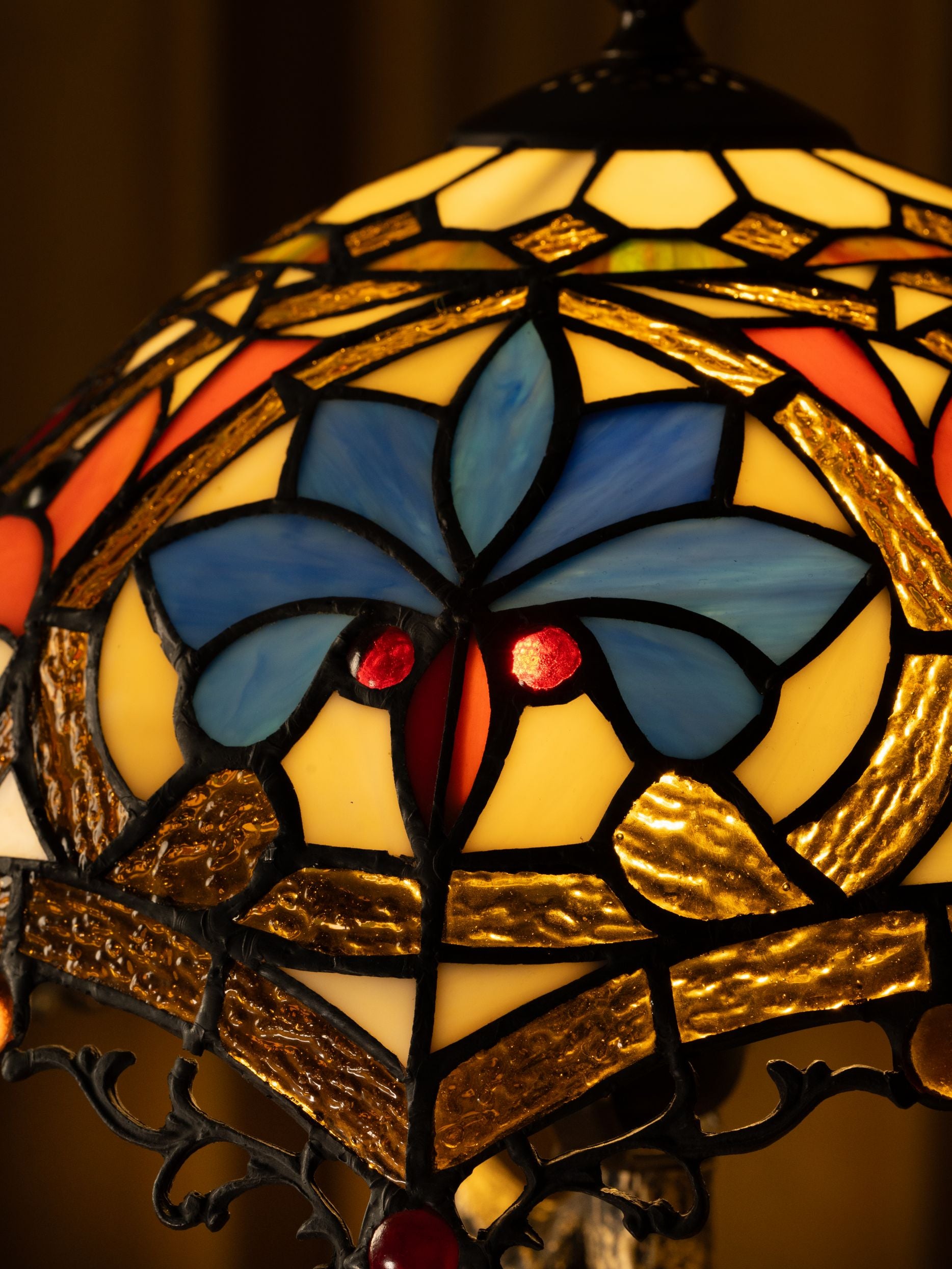 Blue Petal Grove Tiffany Table Lamp