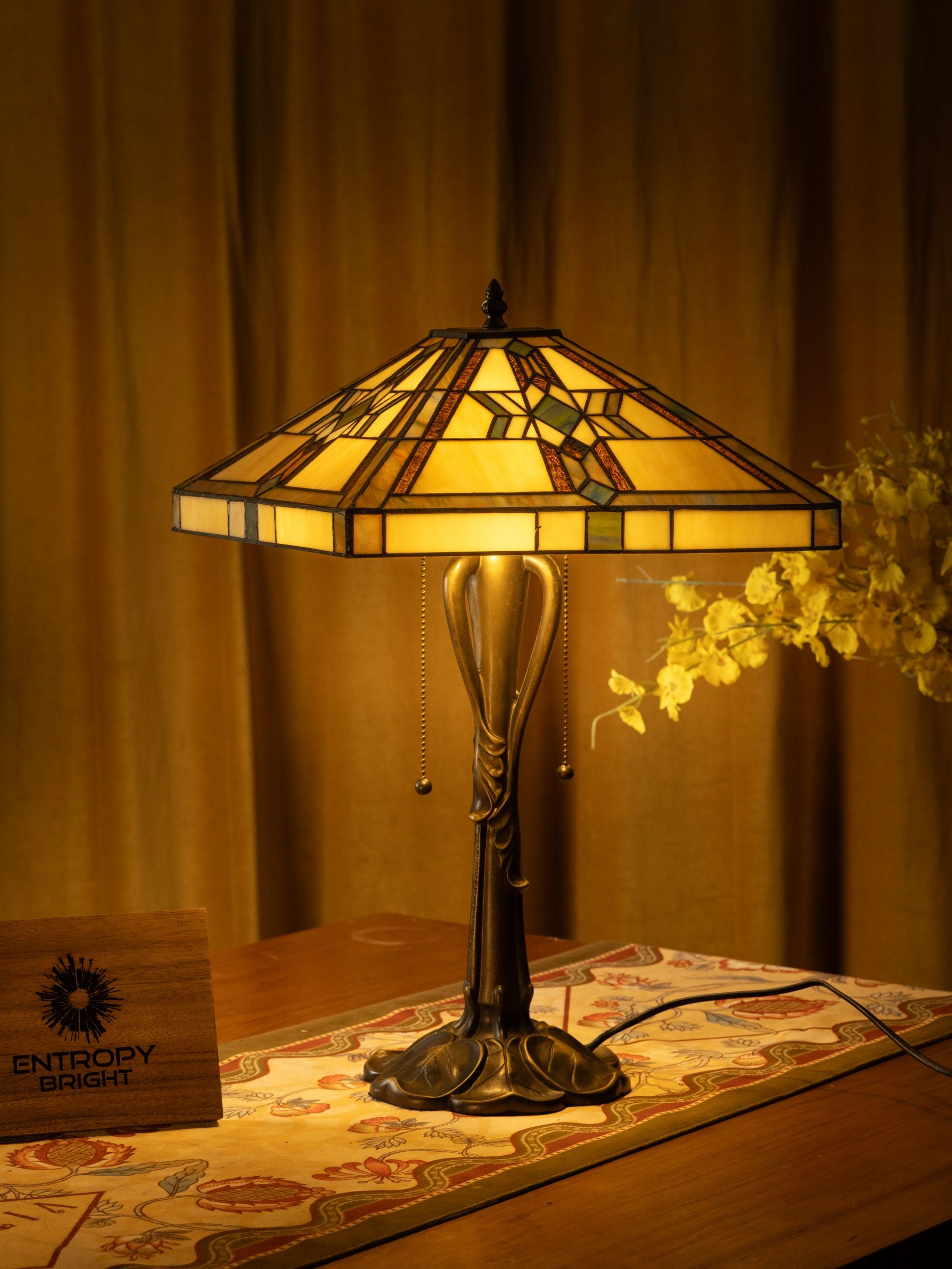 Golden Glow Tiffany Lamp