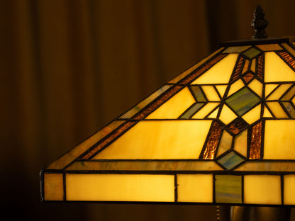 Golden Glow Tiffany Lamp