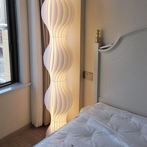 Wavy Column Floor Lamp with Hue Dimmer