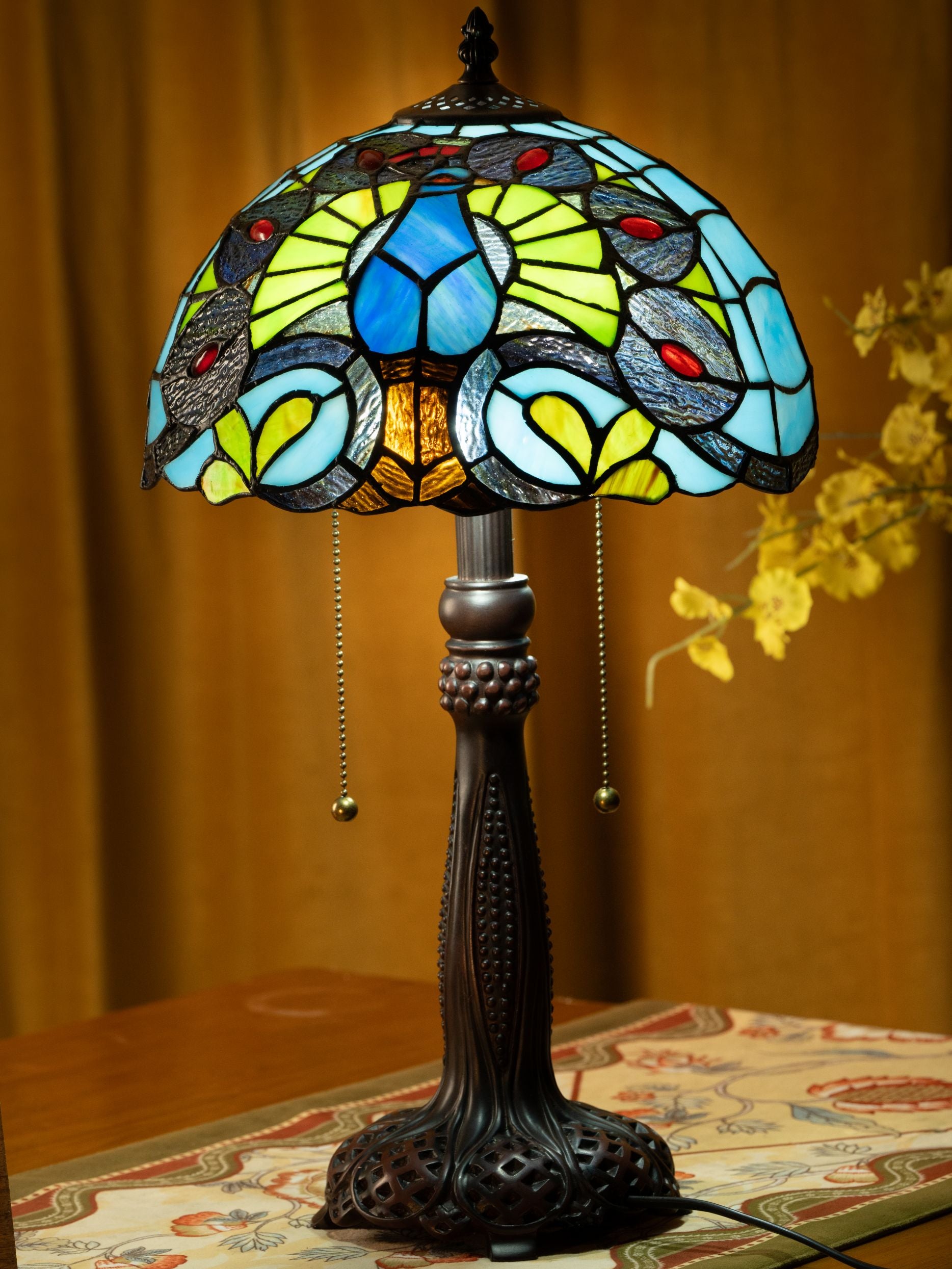 Mystic Leaf Tiffany Table Lamp