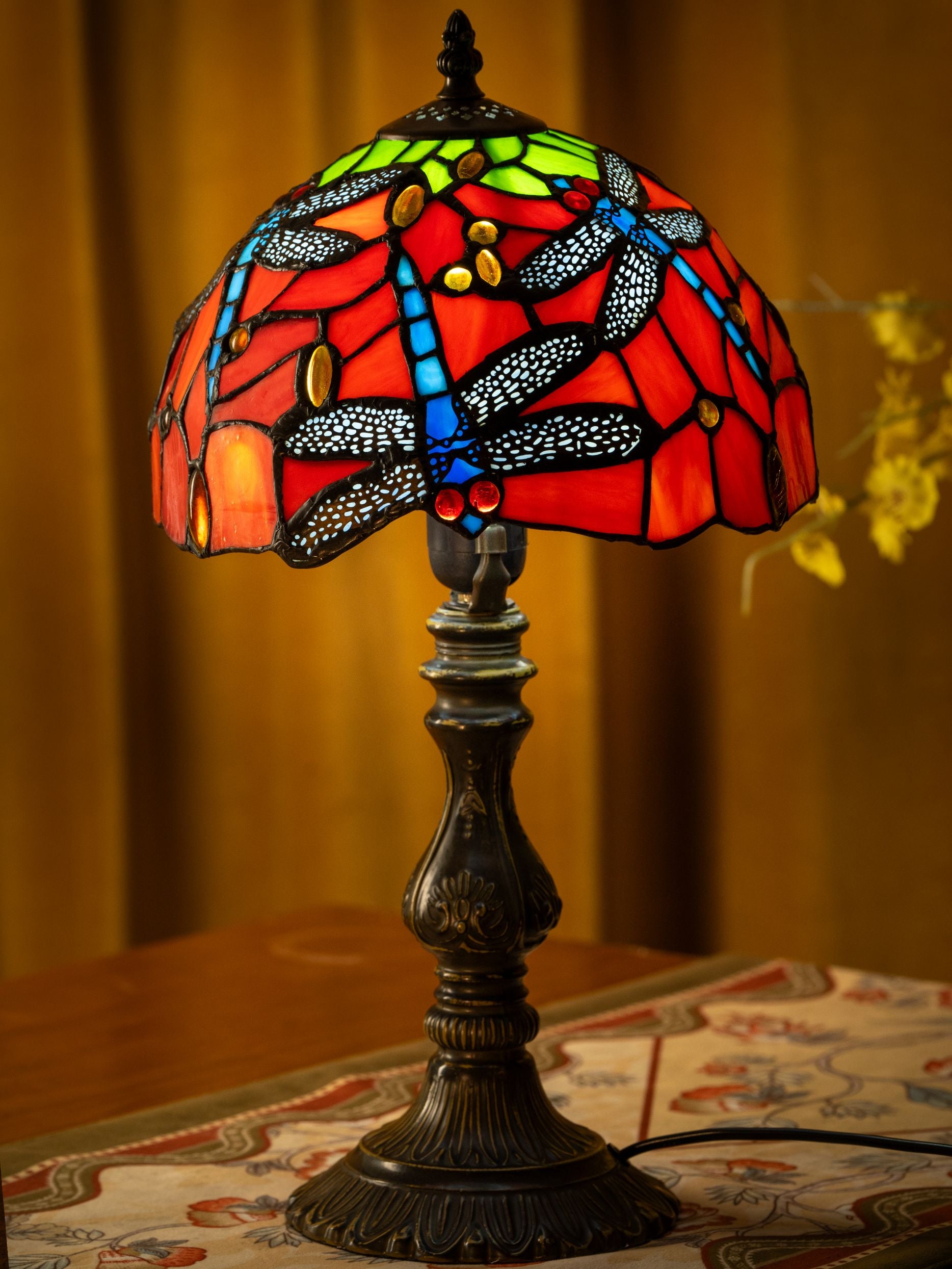 Crimson Flight Tiffany Table Lamp