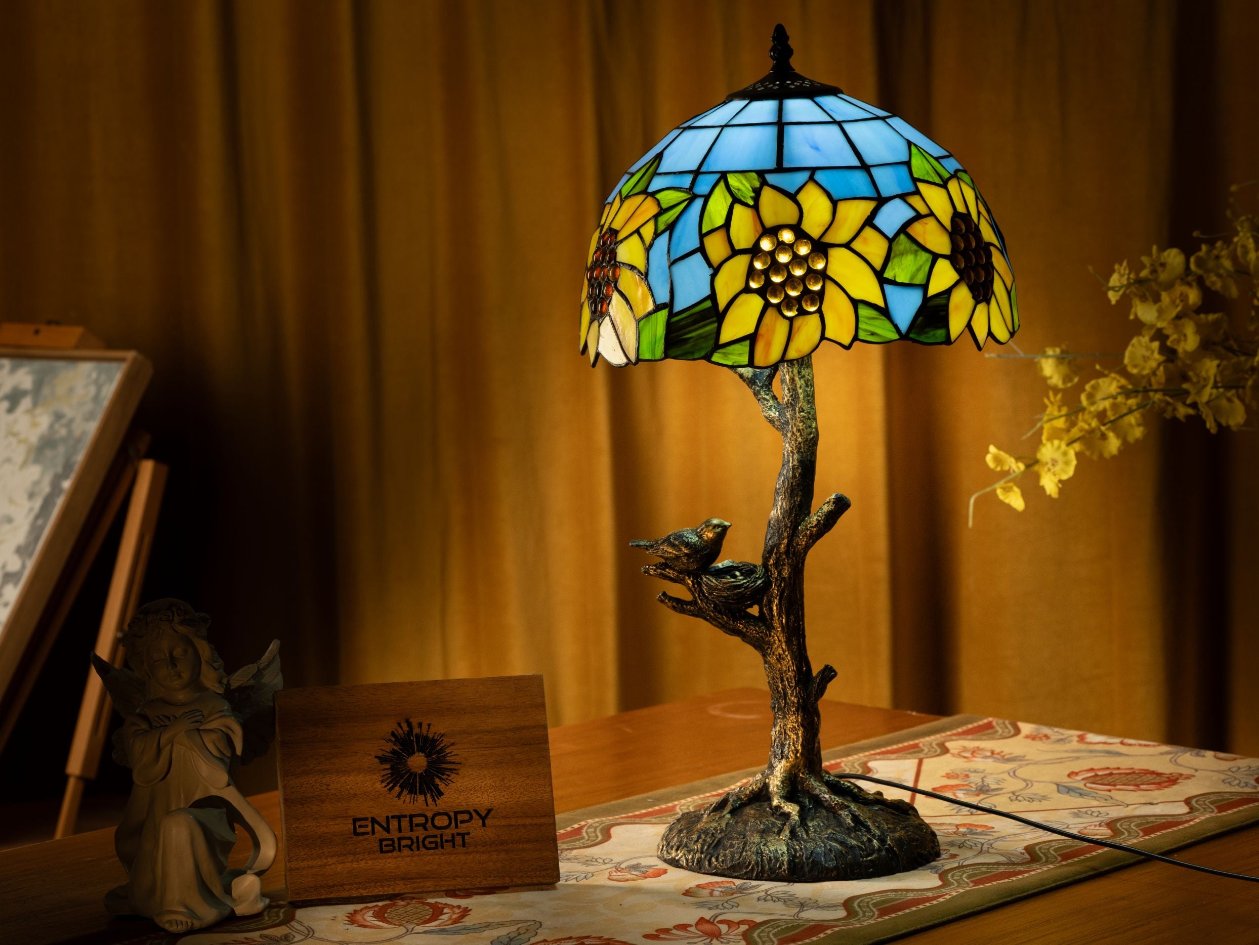 Sunflower Haven Tiffany Table Lamp