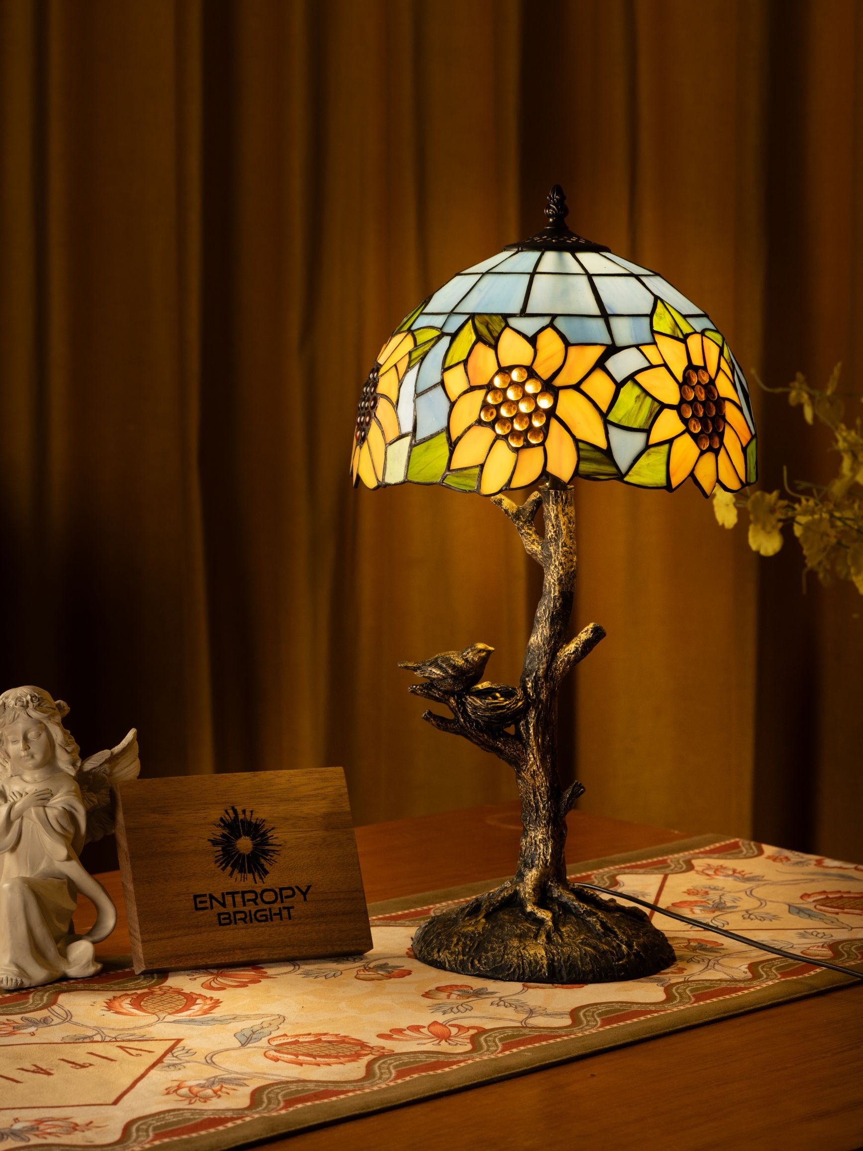 Sunflower Haven Tiffany Table Lamp